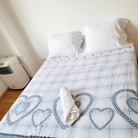 Cozy House Two Free Parking Spaces