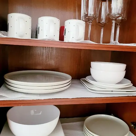 Apartment Cozy House Two Free Parking Spaces