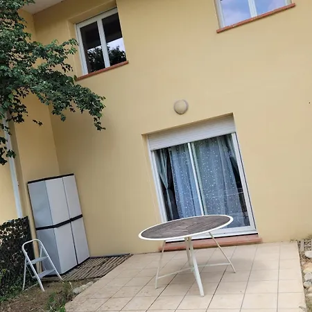 Apartment Cozy House Two Free Parking Spaces