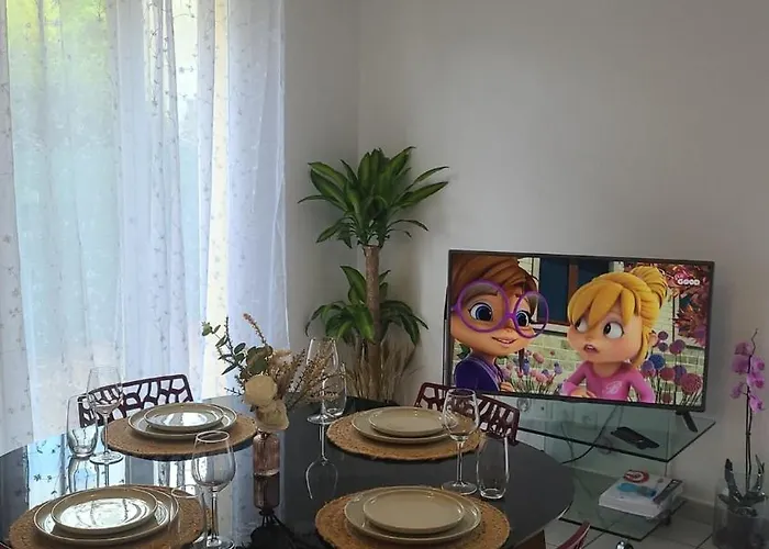 Cozy House Two Free Parking Spaces Apartman