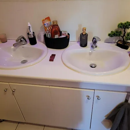 Cozy House Two Free Parking Spaces *